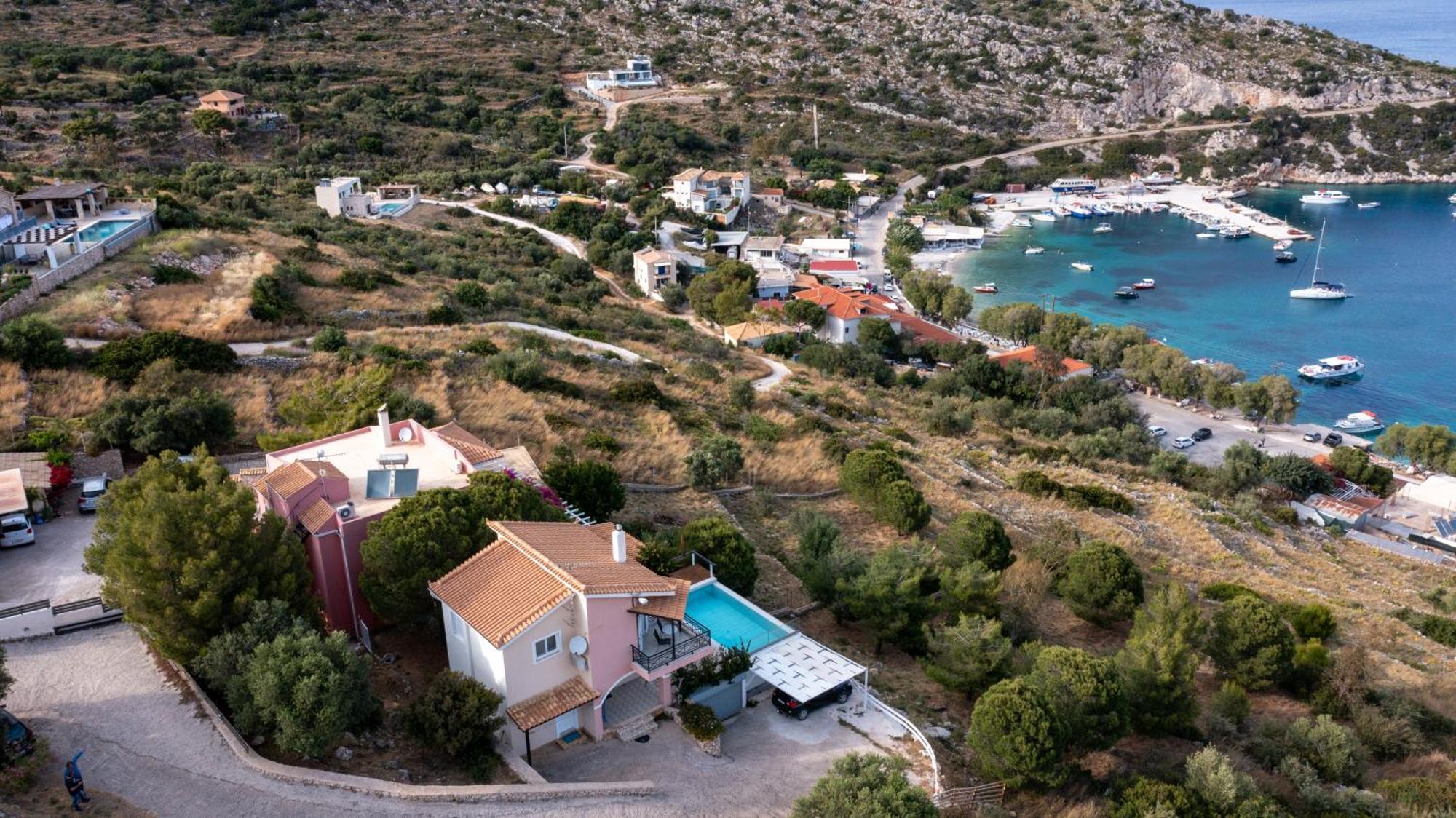 Coastal Paradise Found - Komis' Private Pool Retreat آغيوس نيكولاوس المظهر الخارجي الصورة