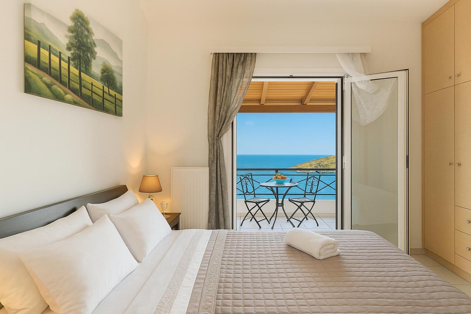 Coastal Paradise Found - Komis' Private Pool Retreat آغيوس نيكولاوس المظهر الخارجي الصورة