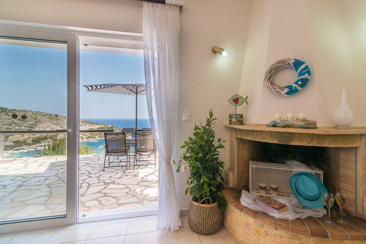 Coastal Paradise Found - Komis' Private Pool Retreat آغيوس نيكولاوس المظهر الخارجي الصورة
