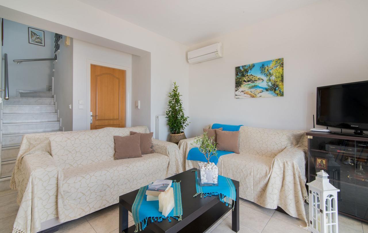 Coastal Paradise Found - Komis' Private Pool Retreat آغيوس نيكولاوس المظهر الخارجي الصورة