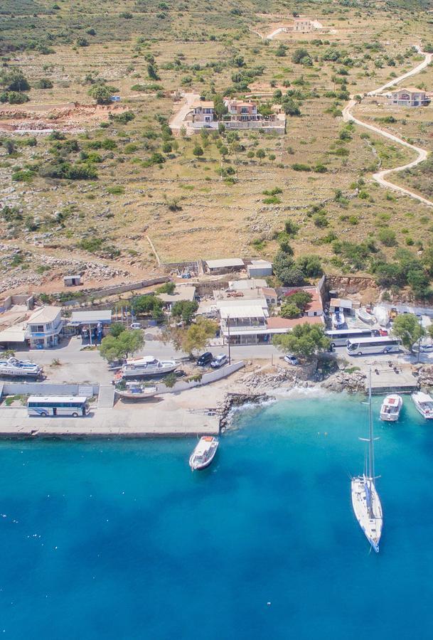 Coastal Paradise Found - Komis' Private Pool Retreat آغيوس نيكولاوس المظهر الخارجي الصورة