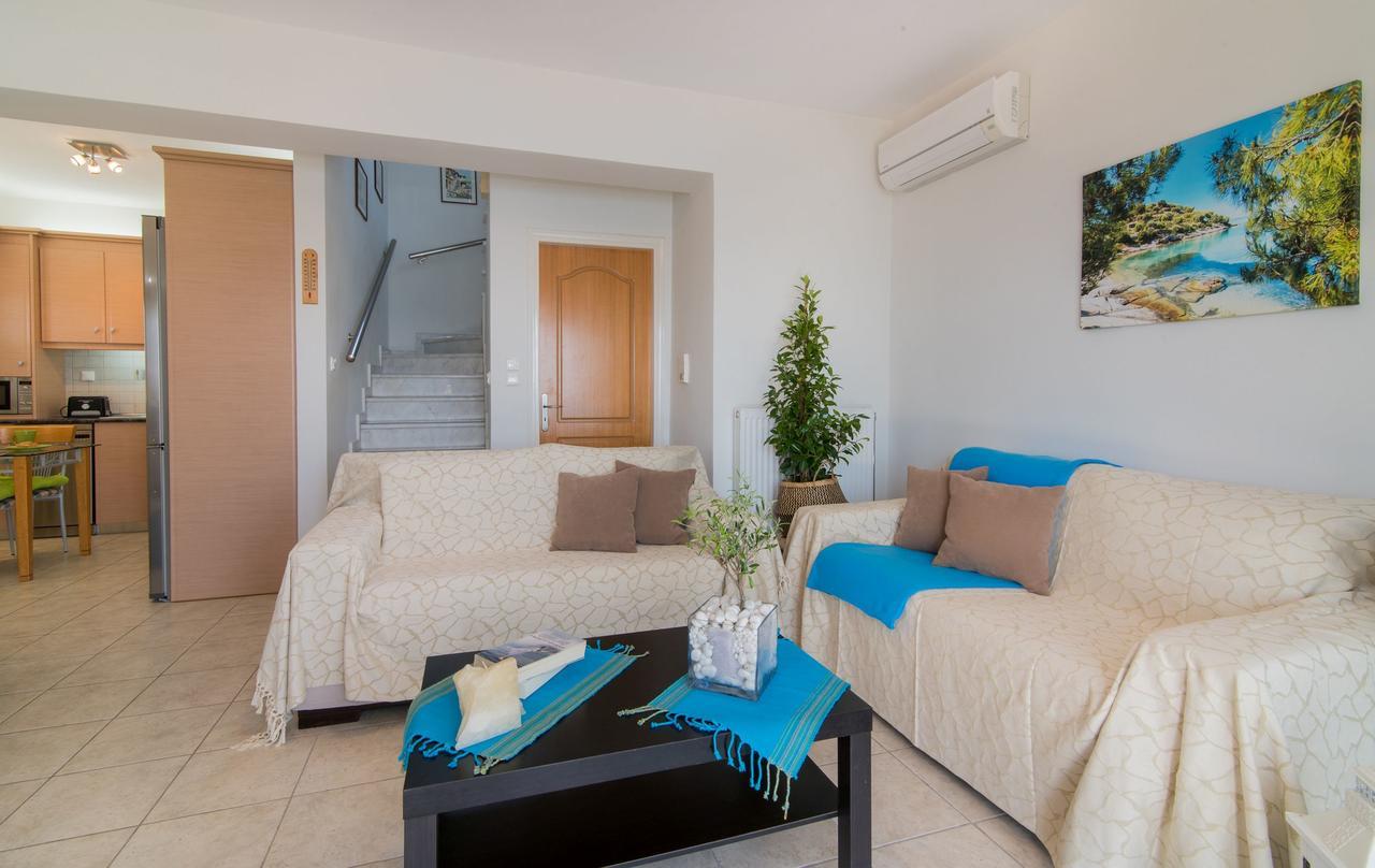 Coastal Paradise Found - Komis' Private Pool Retreat آغيوس نيكولاوس المظهر الخارجي الصورة